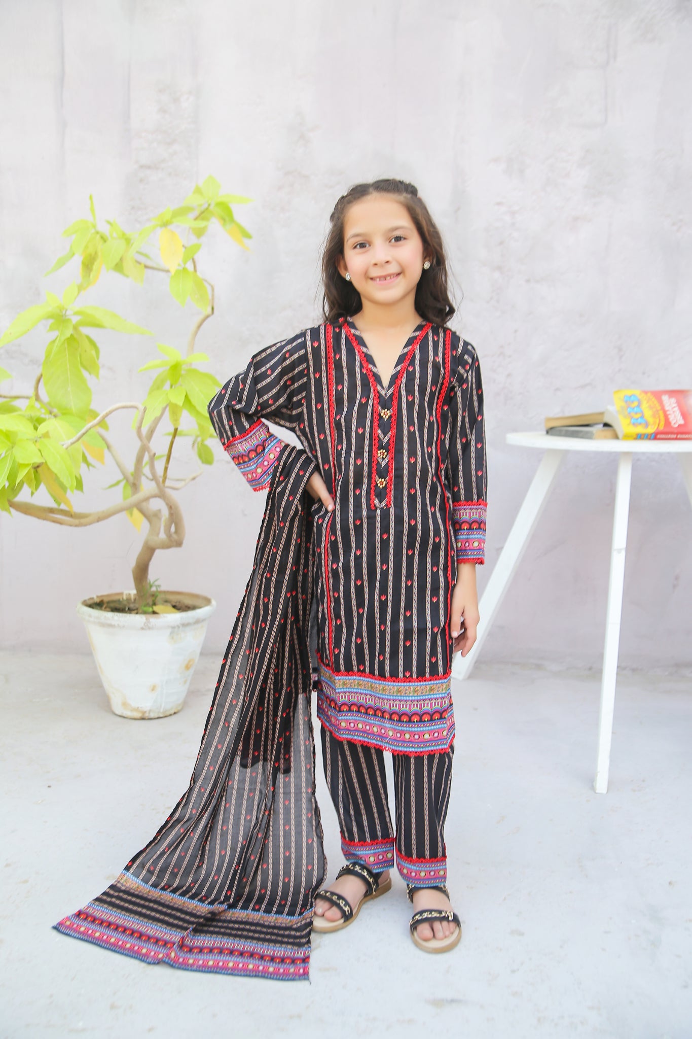 Girl woman Printed Embroidered Lawn Stitch Shirt Kurti Frock Cotton Dupatta Printed Trouser