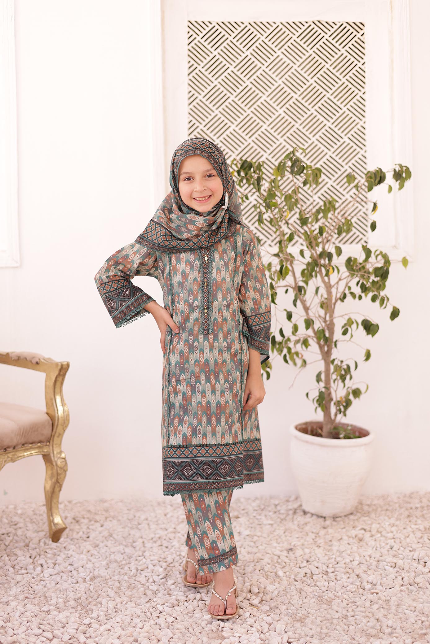 Girl woman Printed Embroidered Lawn Stitch Shirt Kurti Frock Cotton Dupatta Printed Trouser