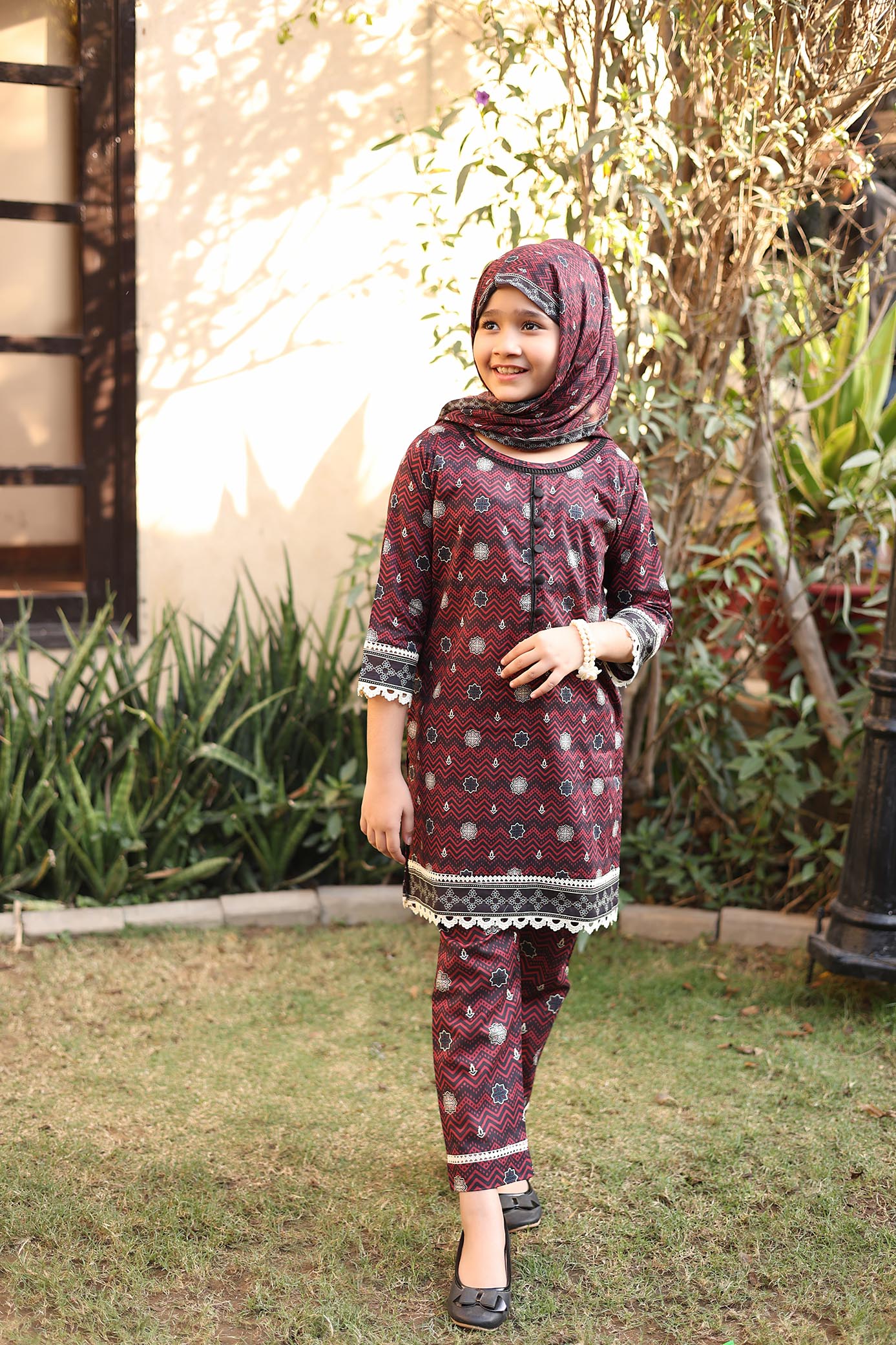 Girl woman Printed Embroidered Lawn Stitch Shirt Kurti Frock Cotton Dupatta Printed Trouser