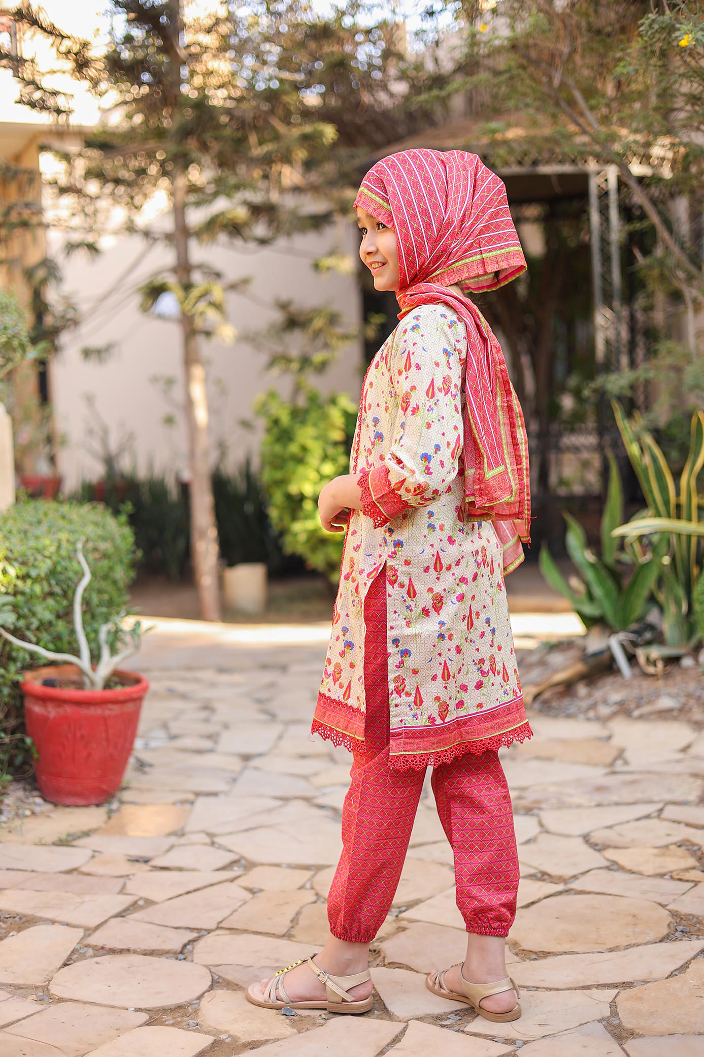 Girl woman Printed Embroidered Lawn Stitch Shirt Kurti Frock Cotton Dupatta Printed Trouser