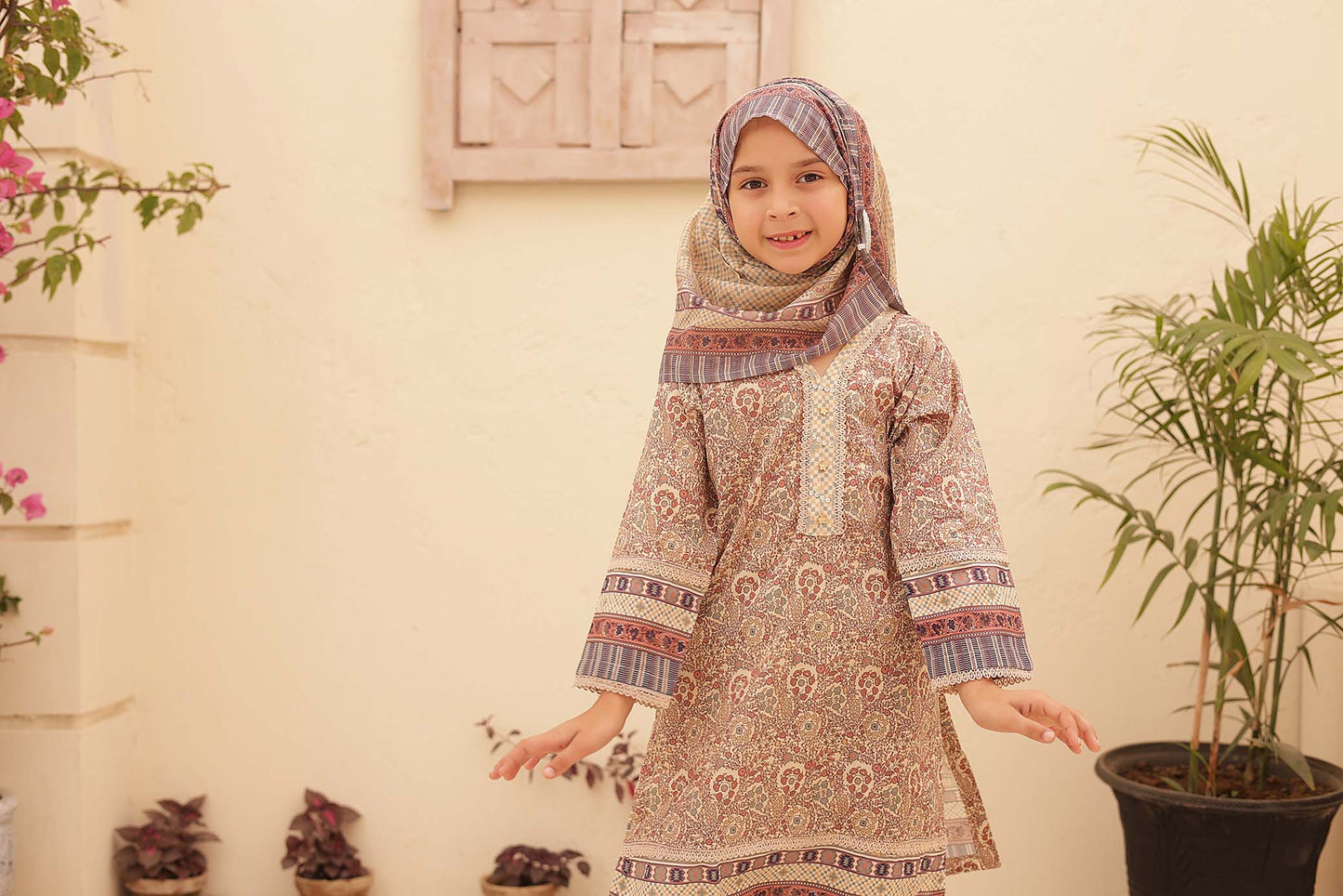 Girl embroidered stitched Printed Kurta set