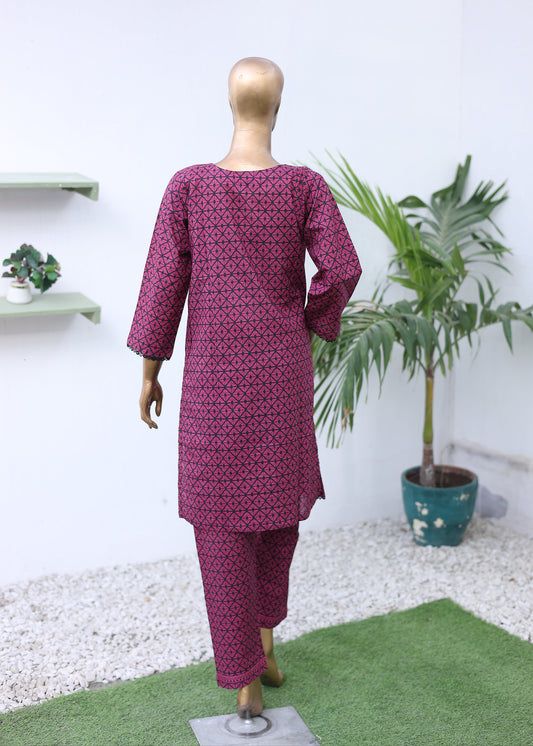Mannequin wearing a purple outfit with a white background and plants.