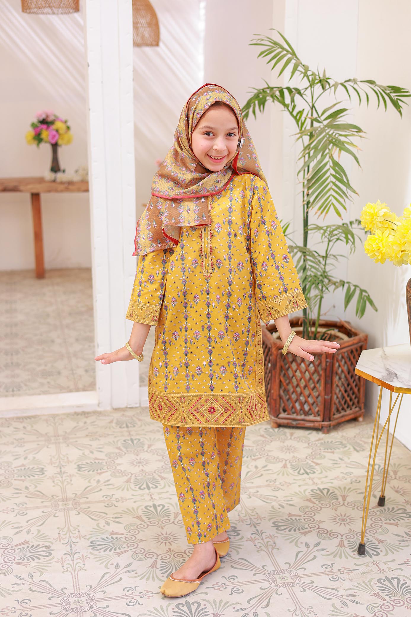 3 PC – GOLD - Festive Embroidered