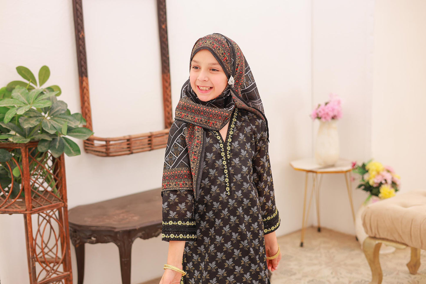 3 PC – BLACK - Festive Embroidered