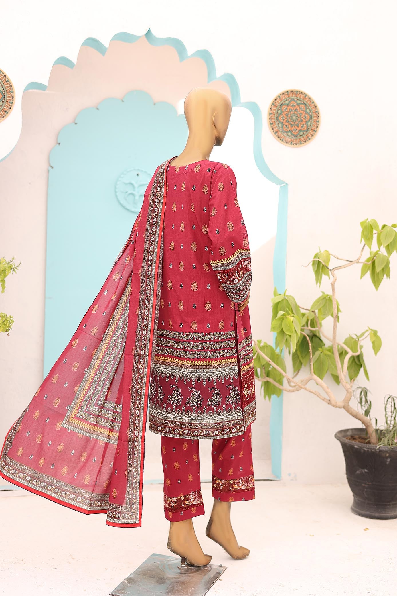 Woman Embroidered Cutwork Lawn Shirt kurta Dupatta Printed Trouser