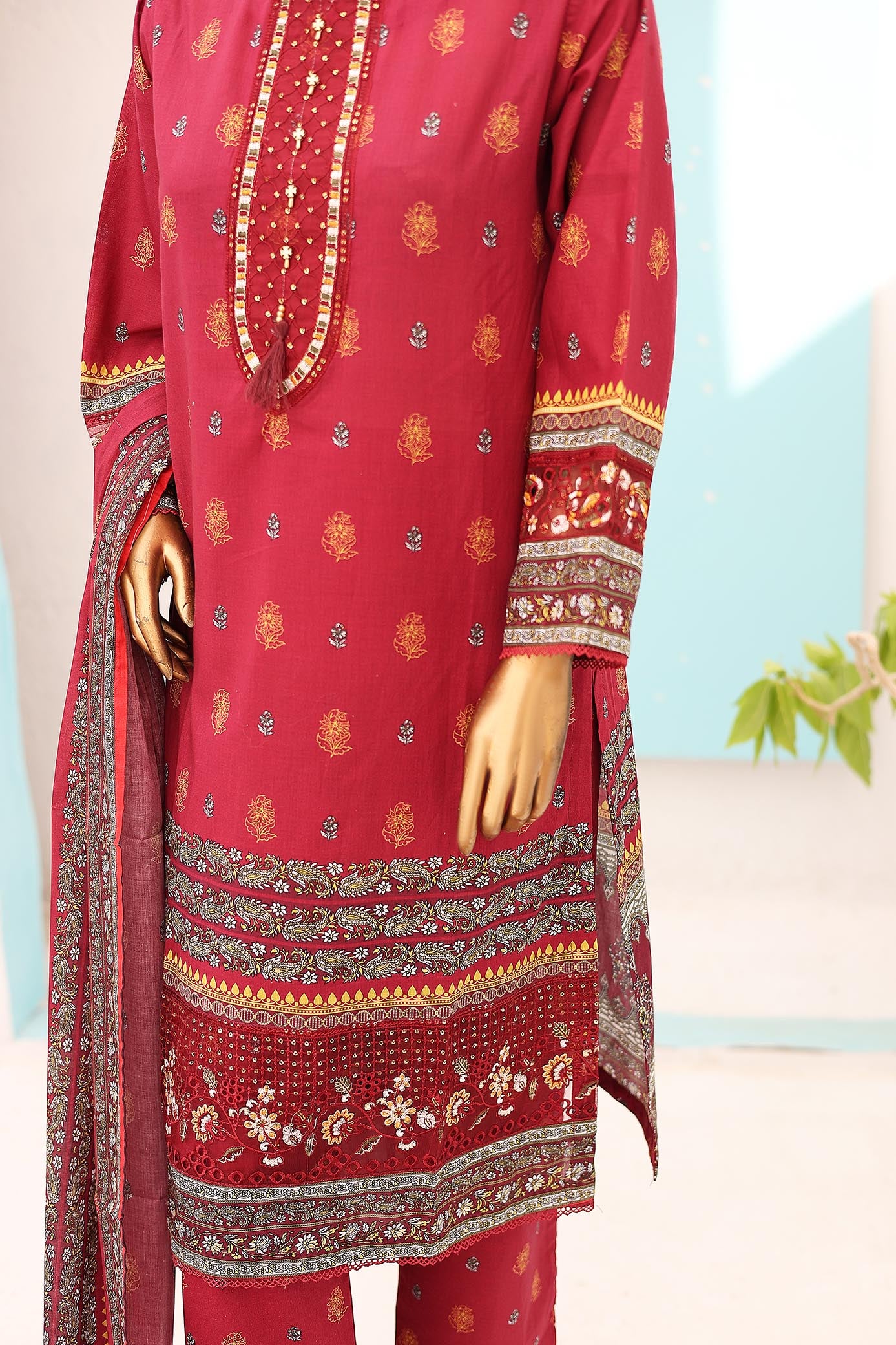 Woman Embroidered Cutwork Lawn Shirt kurta Dupatta Printed Trouser