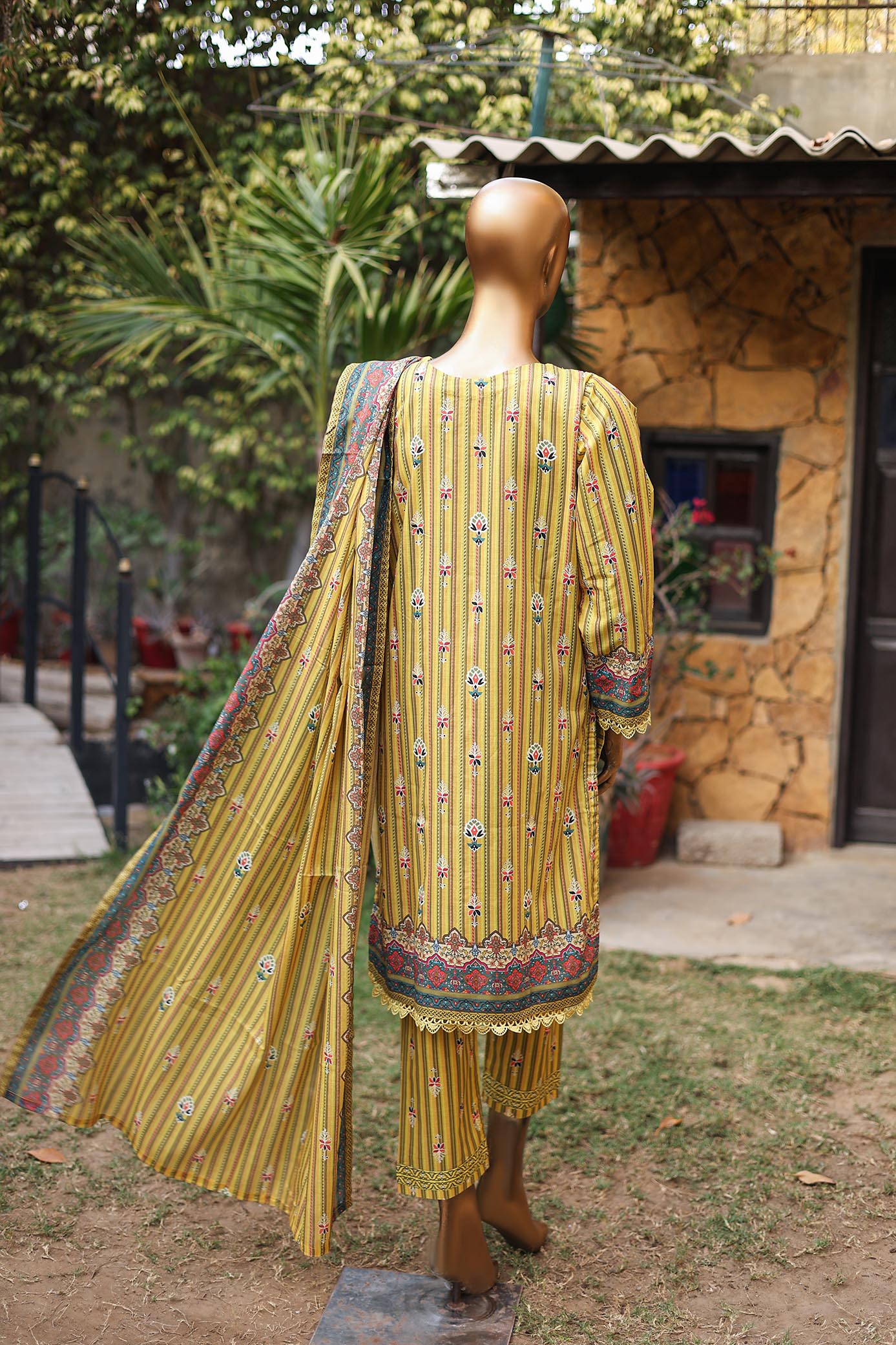 Girl woman Printed Embroidered Lawn Stitch Shirt Kurti Frock Cotton Dupatta Printed Trouser