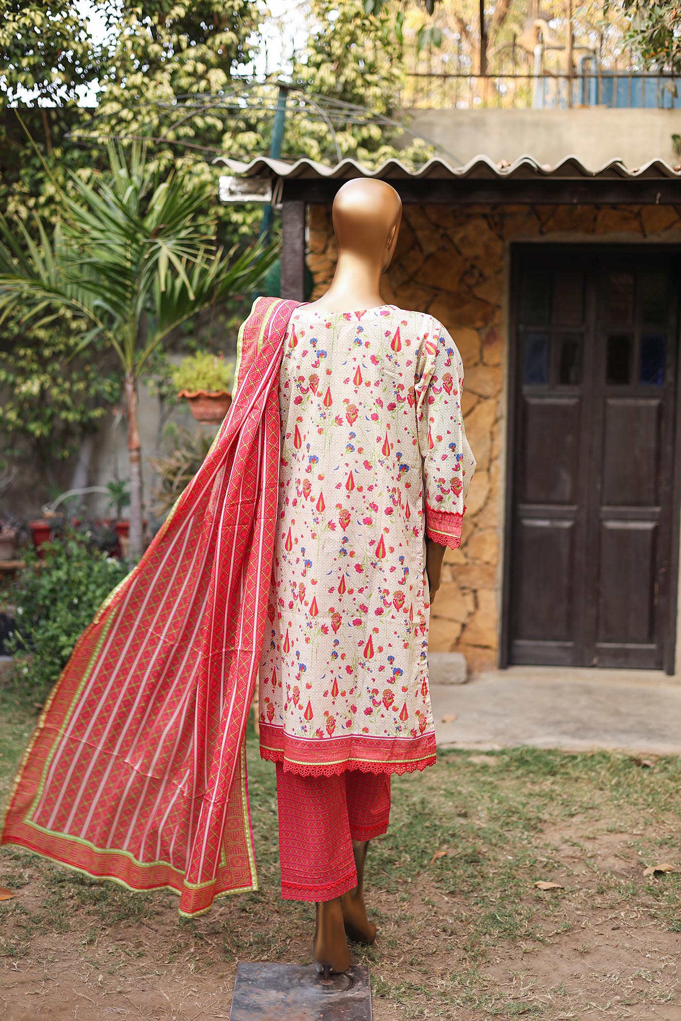 Girl woman Printed Embroidered Lawn Stitch Shirt Kurti Frock Cotton Dupatta Printed Trouser