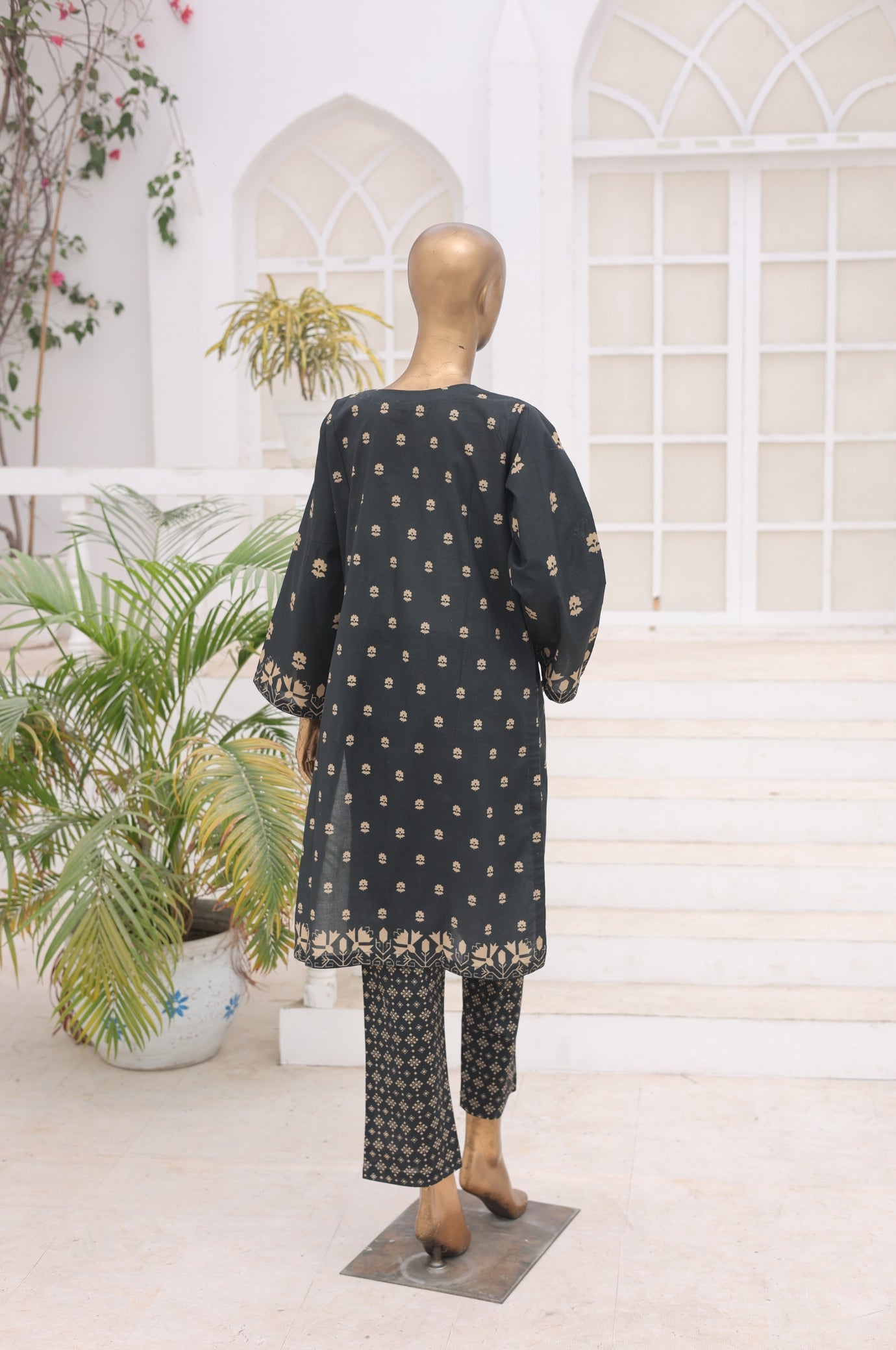 02 Pc Printed Lawn Suit - Black