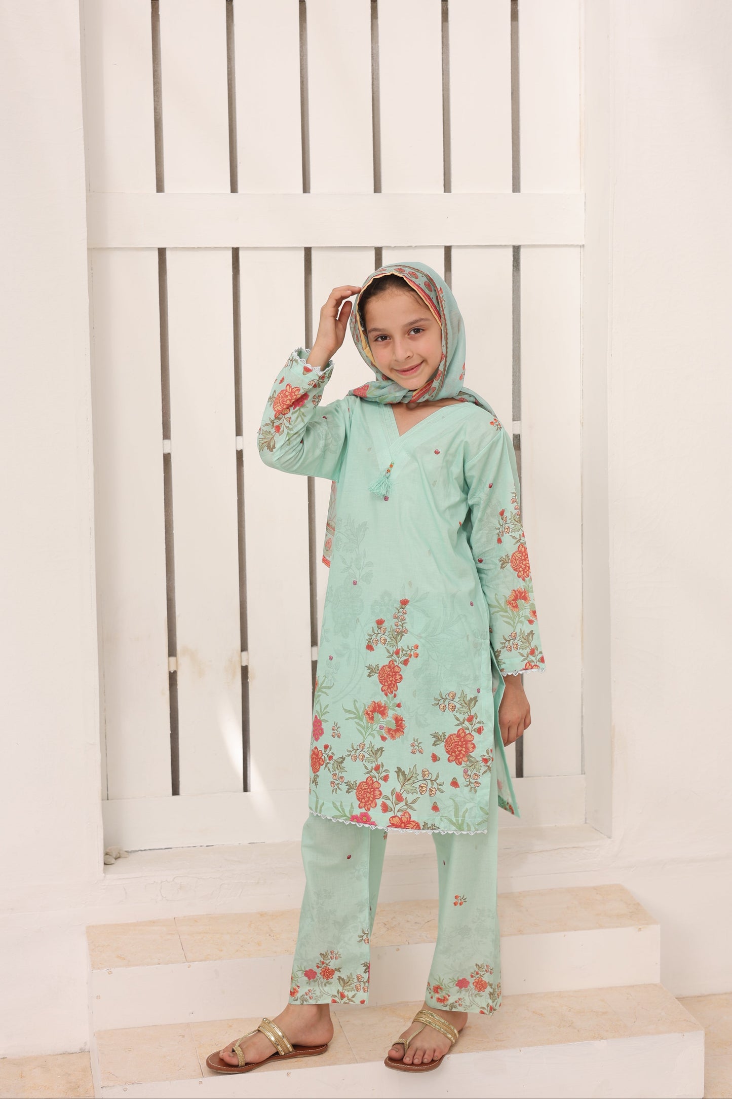 03 Pc Mint Green Printed Lawn Suit with Dupatta & Printed Trouser