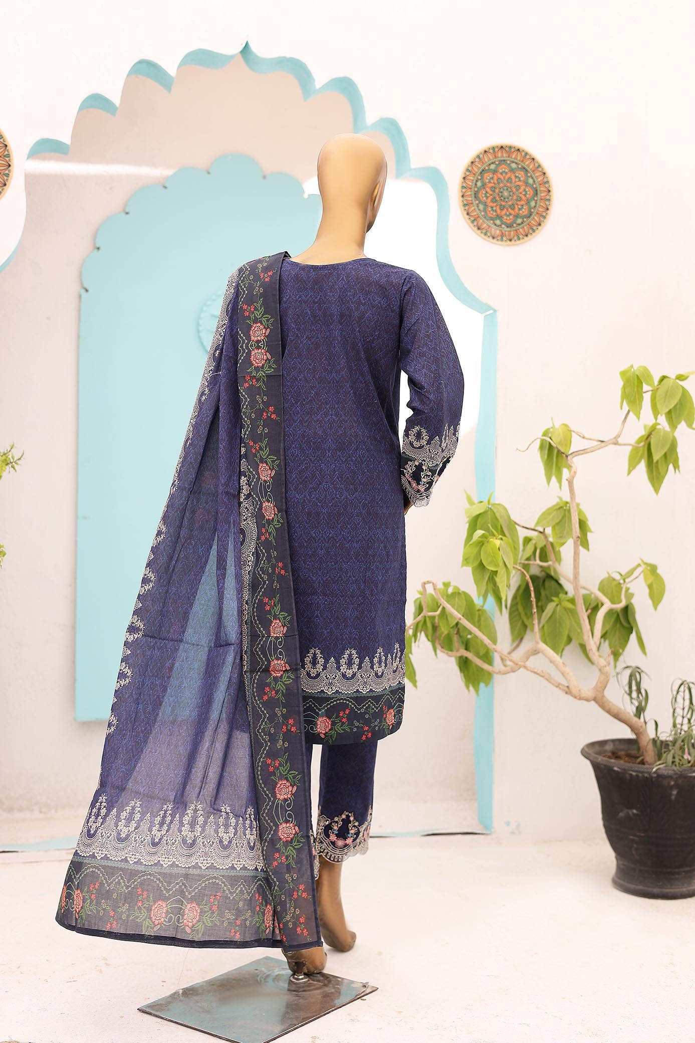 Woman  Embroidered  Cutwork Lawn Shirt kurta Dupatta  Printed Trouser