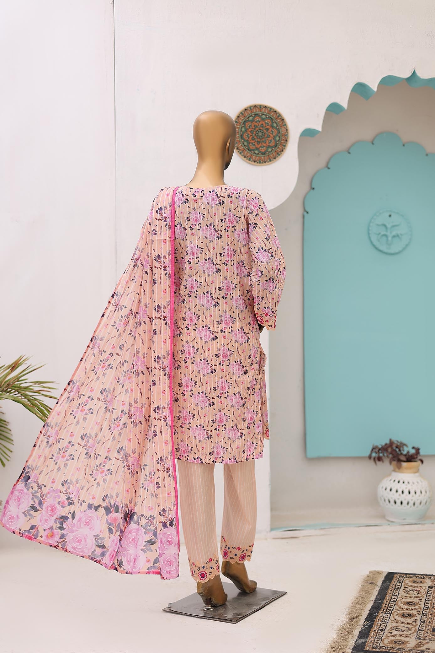 Woman  Embroidered  Cutwork Lawn Shirt kurta Dupatta  Printed Trouser