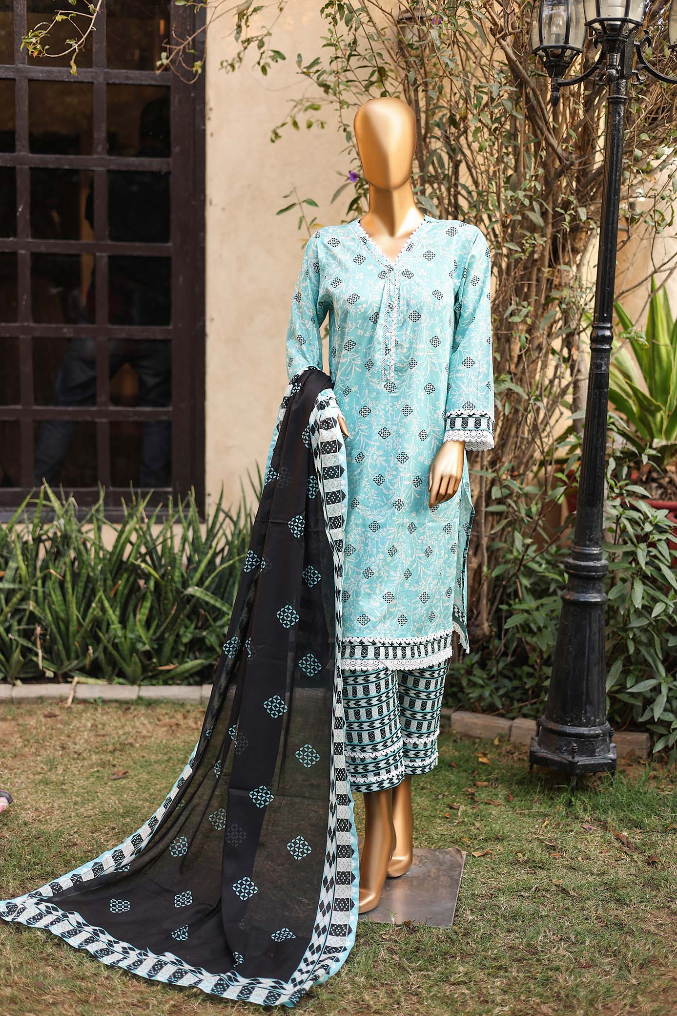 Girl woman  Printed Embroidered Lawn Stitch Shirt Kurti Frock Cotton Dupatta Printed Trouser