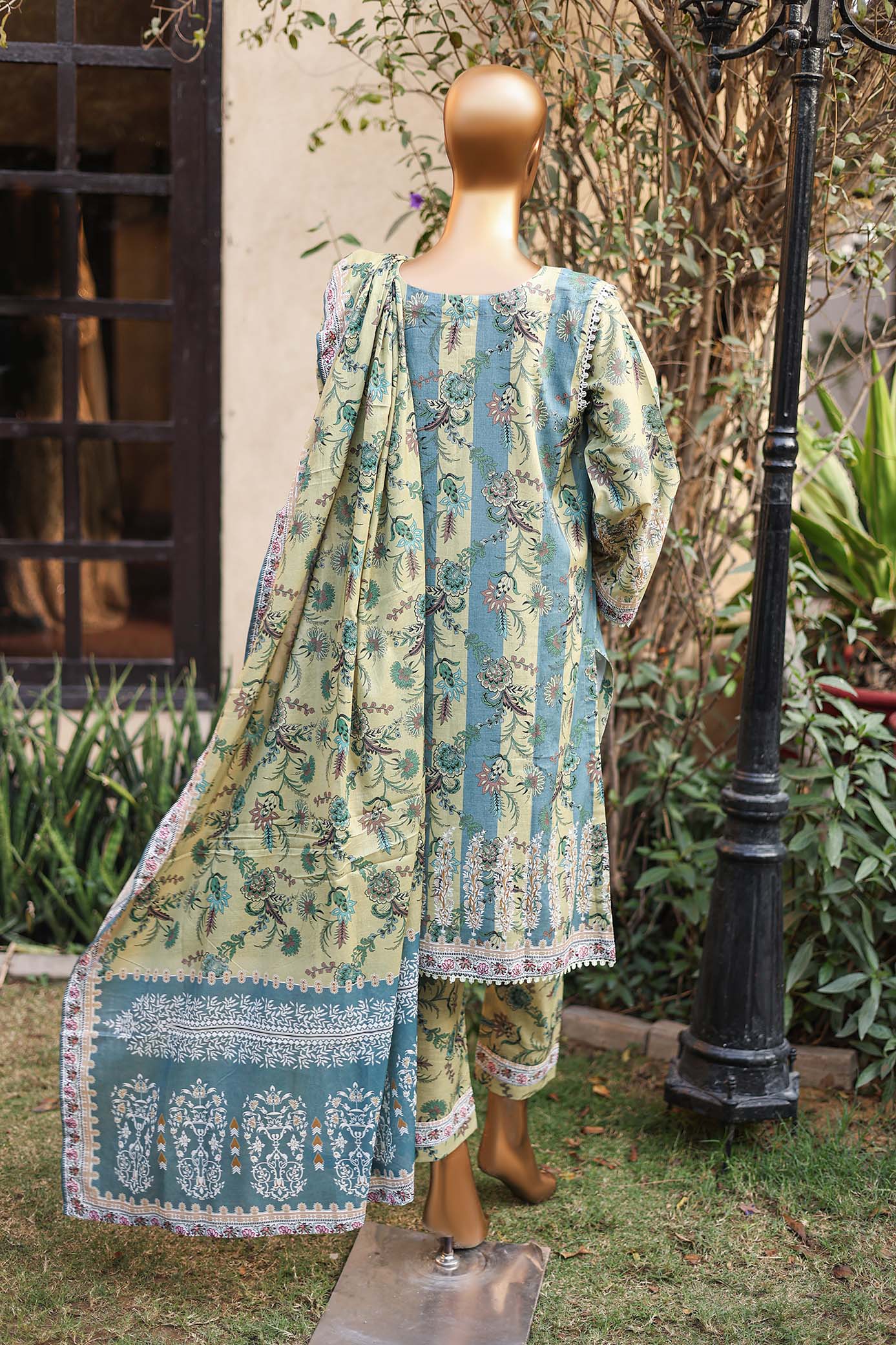 Girl woman  Printed Embroidered Lawn Stitch Shirt Kurti Frock Cotton Dupatta Printed Trouser