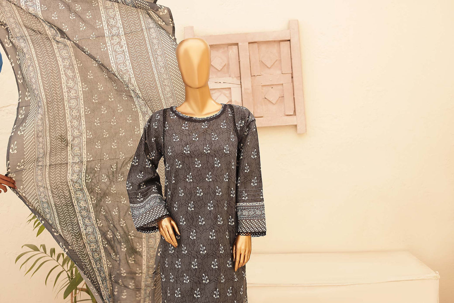 Woman Girl Oswah Shifa Embroidered Cutwork Lawn Shirt kurti Dupatta Printed Trouser