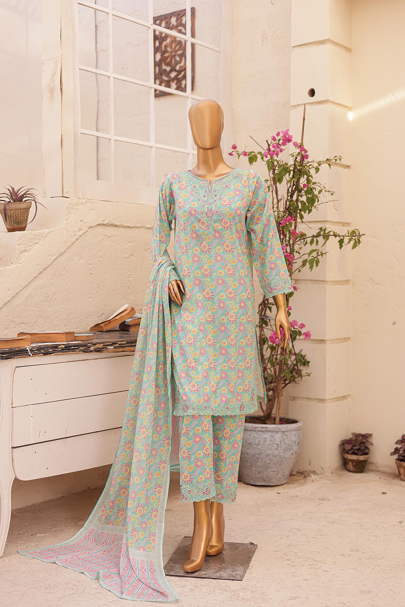 Woman Girl Oswah Shifa Embroidered Cutwork Lawn Shirt kurti Dupatta Printed Trouser