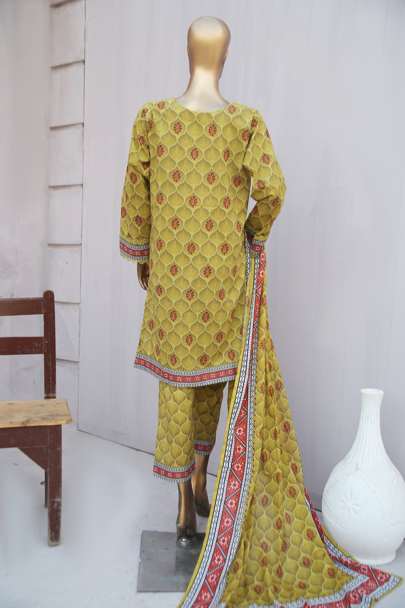 Girl woman  Printed Embroidered Lawn Stitch Shirt Kurti Frock Cotton Dupatta Printed Trouser